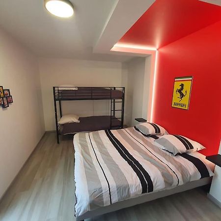 Maison A Theme Le Mans 66 Guécélard Eksteriør bilde
